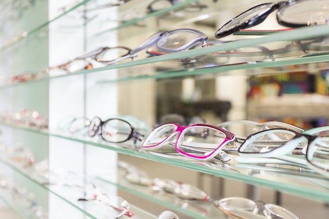 ما هي شروط ترخيص محل نظارات في مصر؟ دليلك المختصر لفتح مشروع نظارات ناجح |  أكاديمية اعمل بيزنس